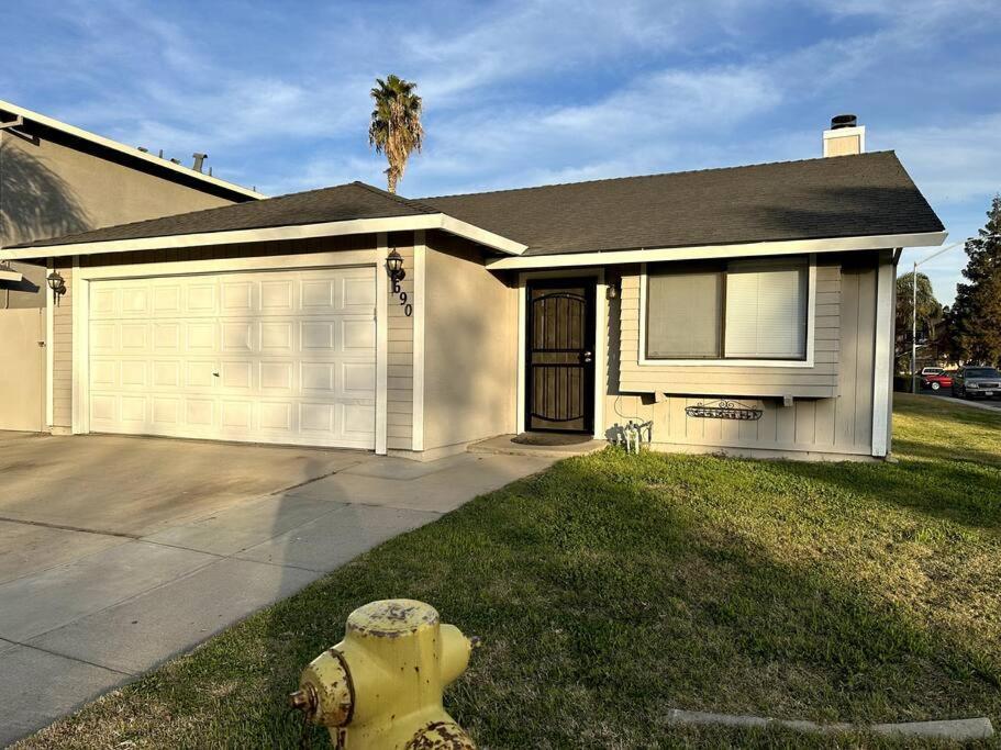 Comfortable House W/ Wi-Fi/Tv - Turlock,Ca 외부 사진