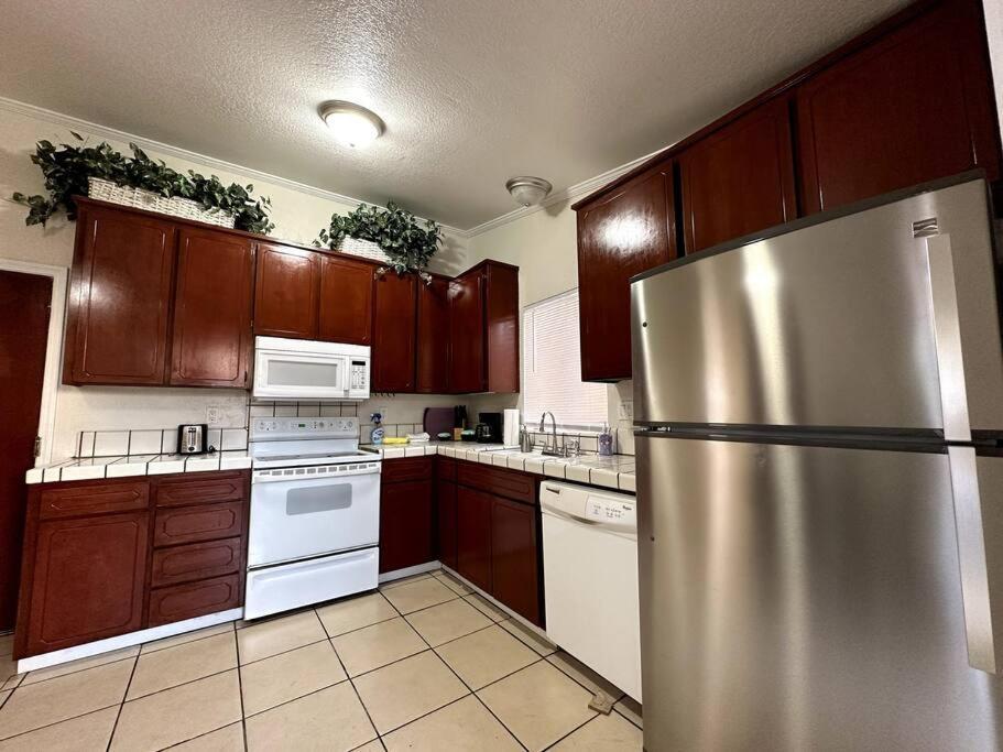 Comfortable House W/ Wi-Fi/Tv - Turlock,Ca 외부 사진