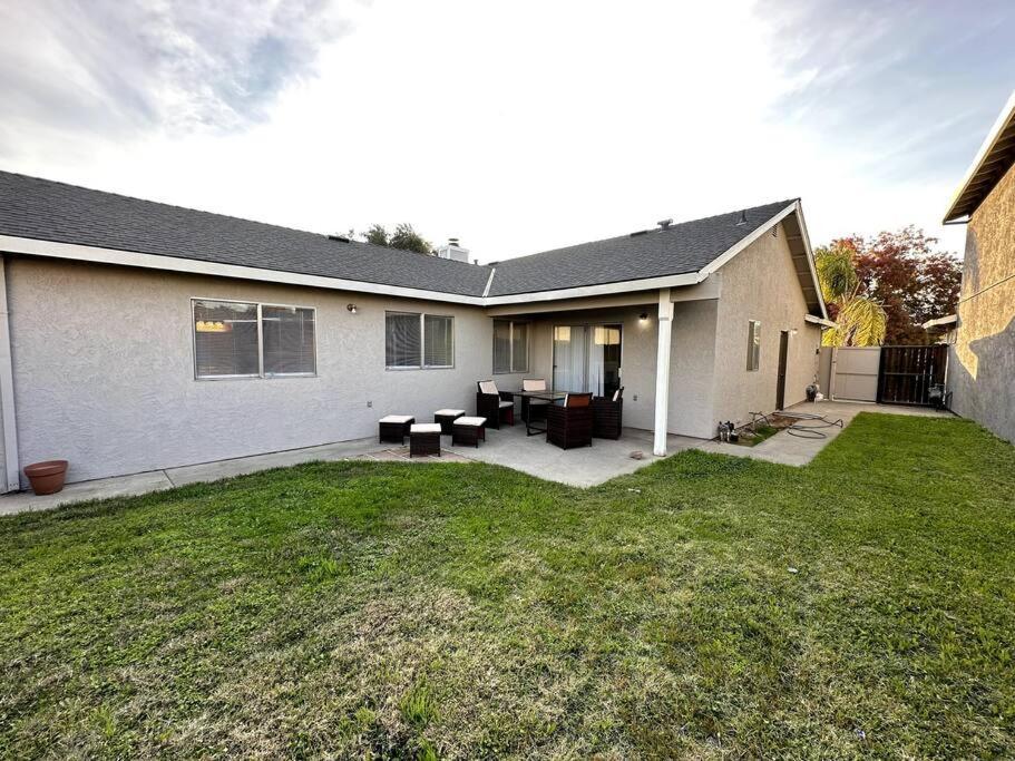 Comfortable House W/ Wi-Fi/Tv - Turlock,Ca 외부 사진